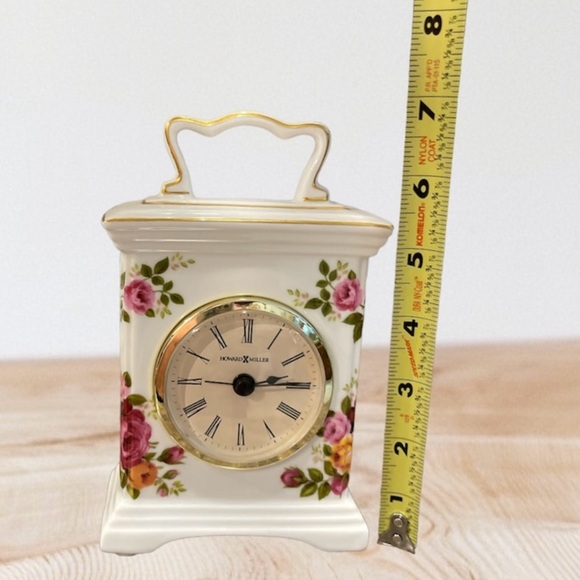 Very Nice Vintage Howard Miller Mantel Clock w/Alarm - Picture 9 of 11